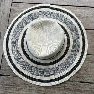 Calvin Klein Packable Sun Wide Rim Hat
